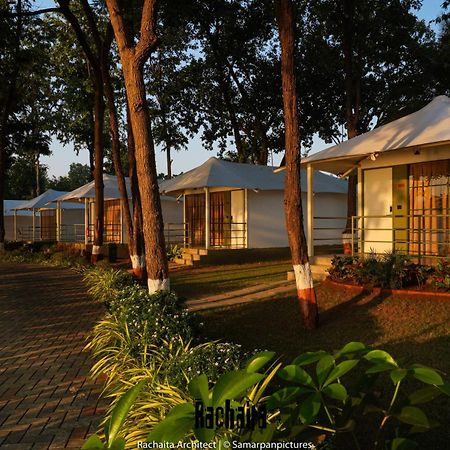 White Feather Resort Kauncha Silvassa Dış mekan fotoğraf