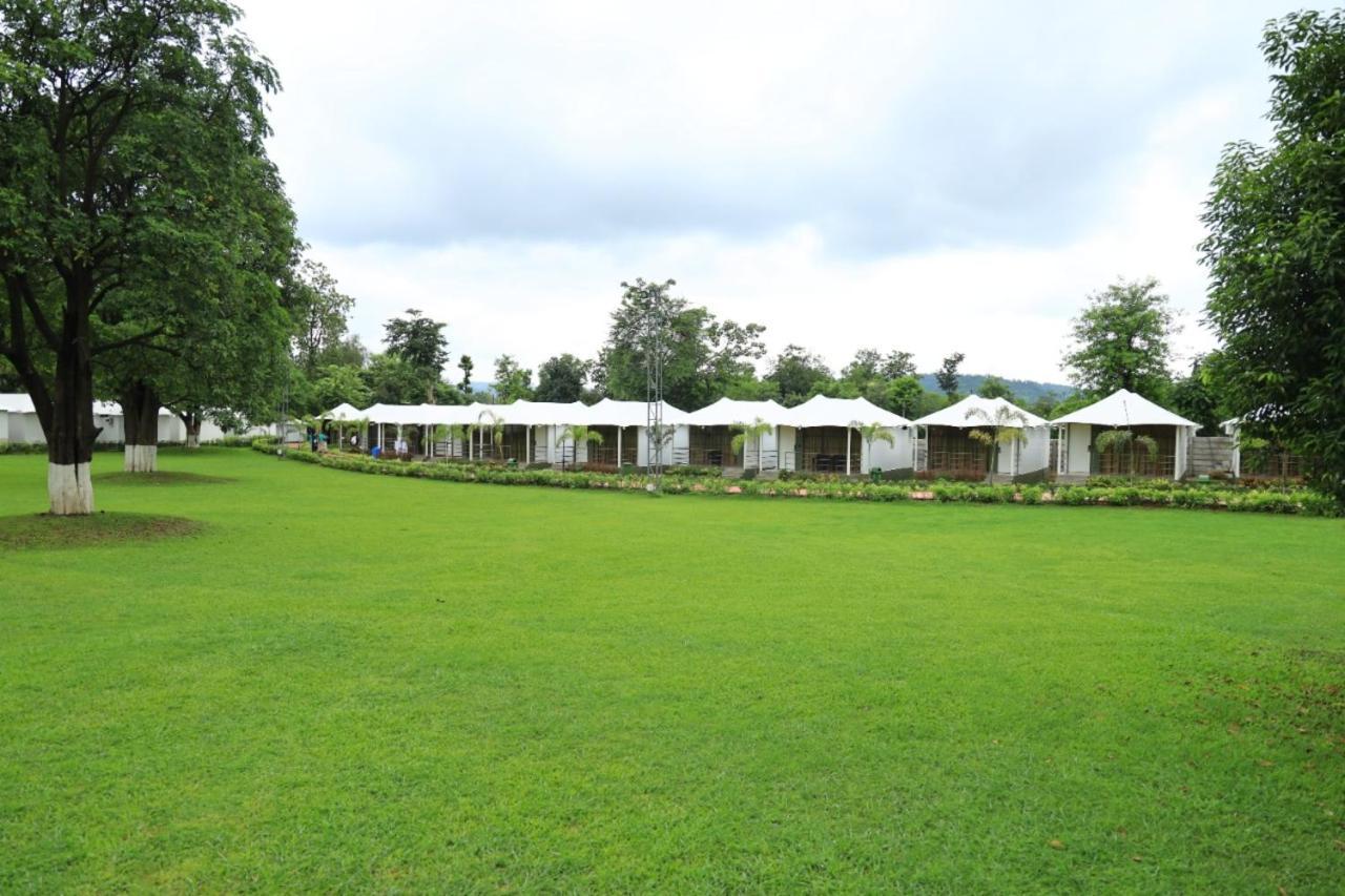 White Feather Resort Kauncha Silvassa Dış mekan fotoğraf