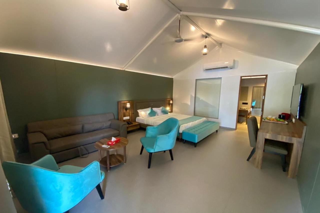 White Feather Resort Kauncha Silvassa Dış mekan fotoğraf