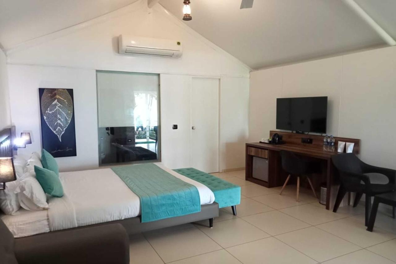 White Feather Resort Kauncha Silvassa Dış mekan fotoğraf