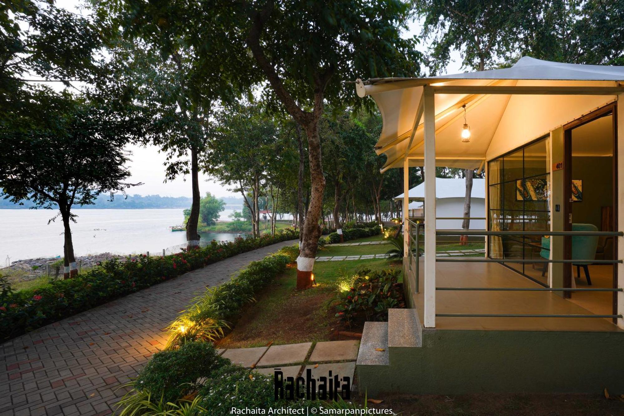 White Feather Resort Kauncha Silvassa Dış mekan fotoğraf