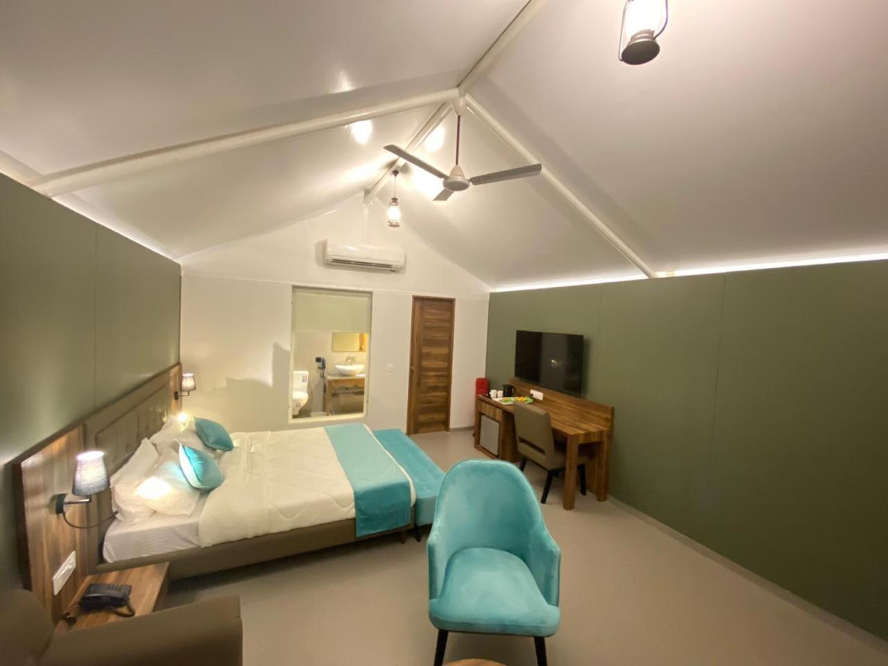 White Feather Resort Kauncha Silvassa Dış mekan fotoğraf