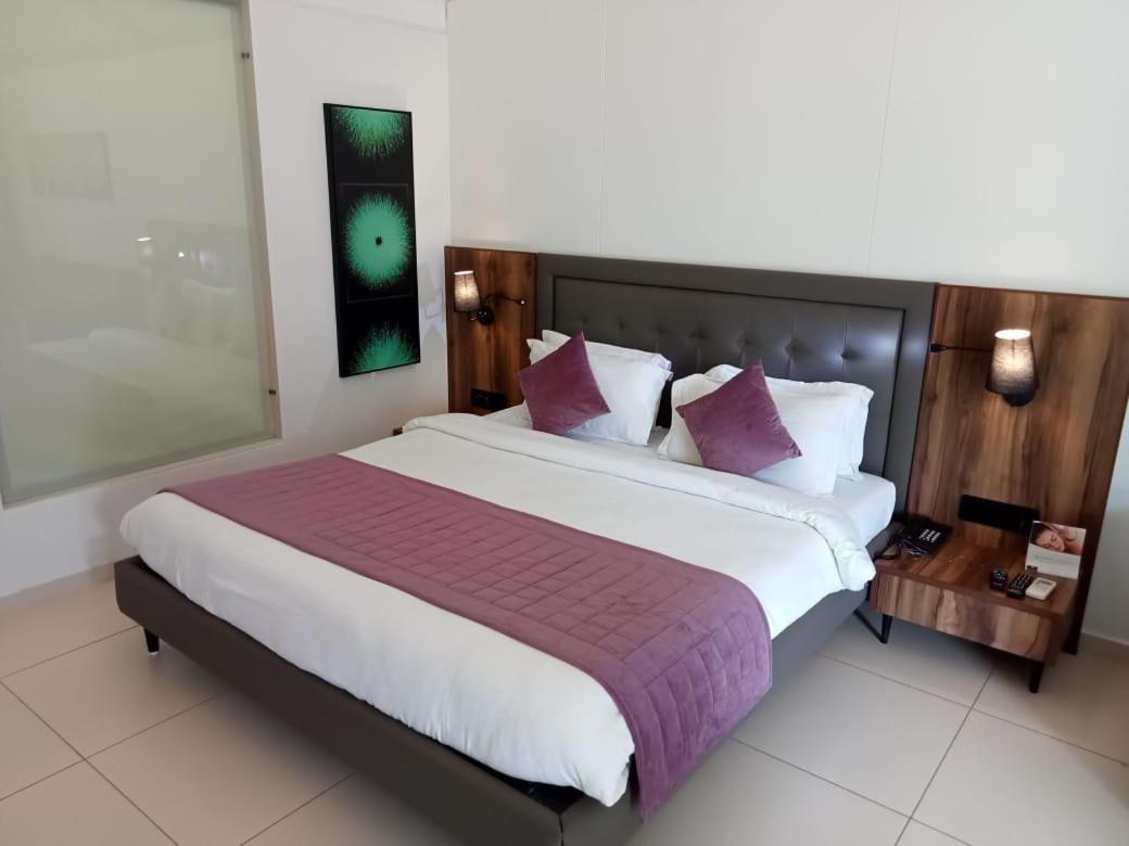 White Feather Resort Kauncha Silvassa Dış mekan fotoğraf