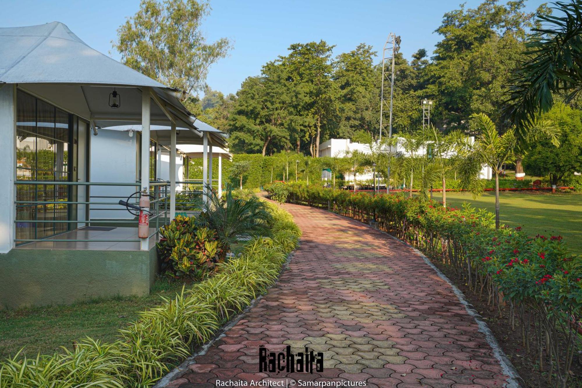 White Feather Resort Kauncha Silvassa Dış mekan fotoğraf
