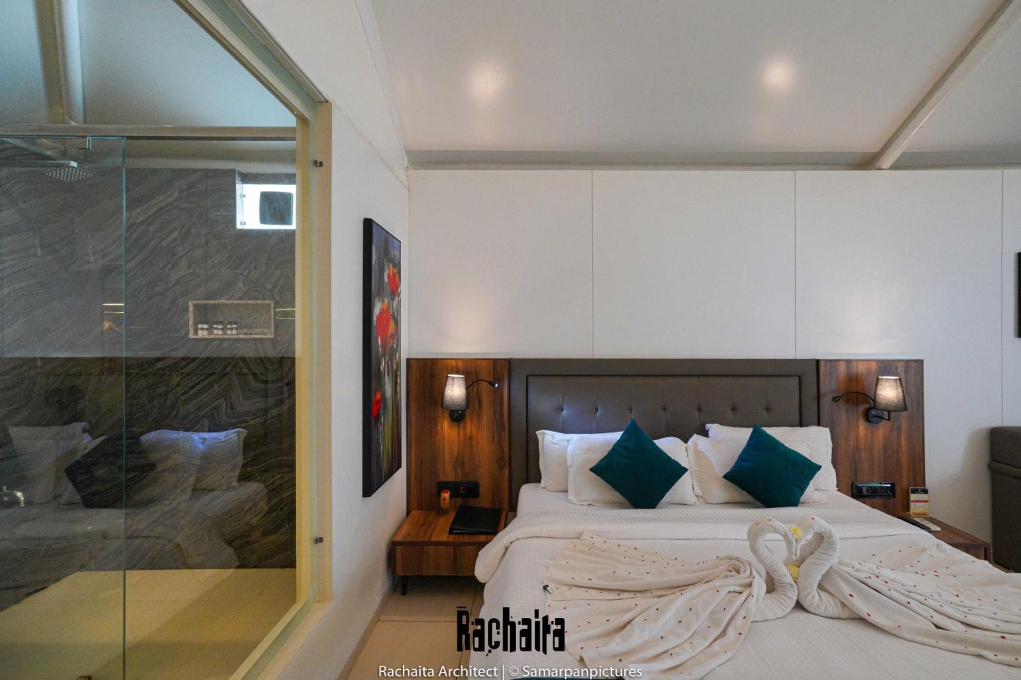 White Feather Resort Kauncha Silvassa Dış mekan fotoğraf